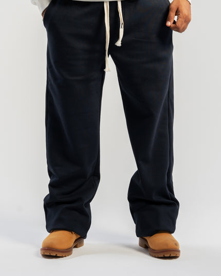 بنطال رياضي 2 (نسخة)