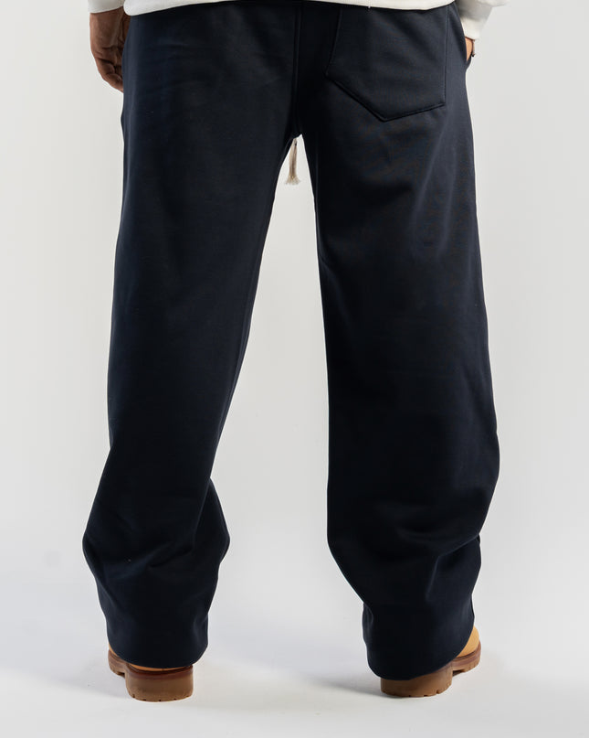 بنطال رياضي 2 (نسخة)